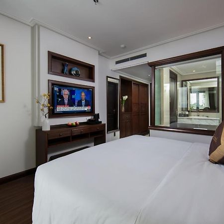 The Q Hotel Ханой Екстериор снимка